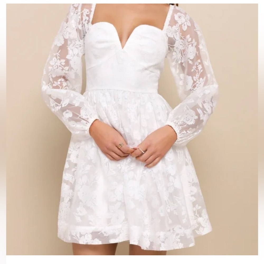 NWOT Lulu's Exceptionally Darling White Burnout Floral Bustier Mini